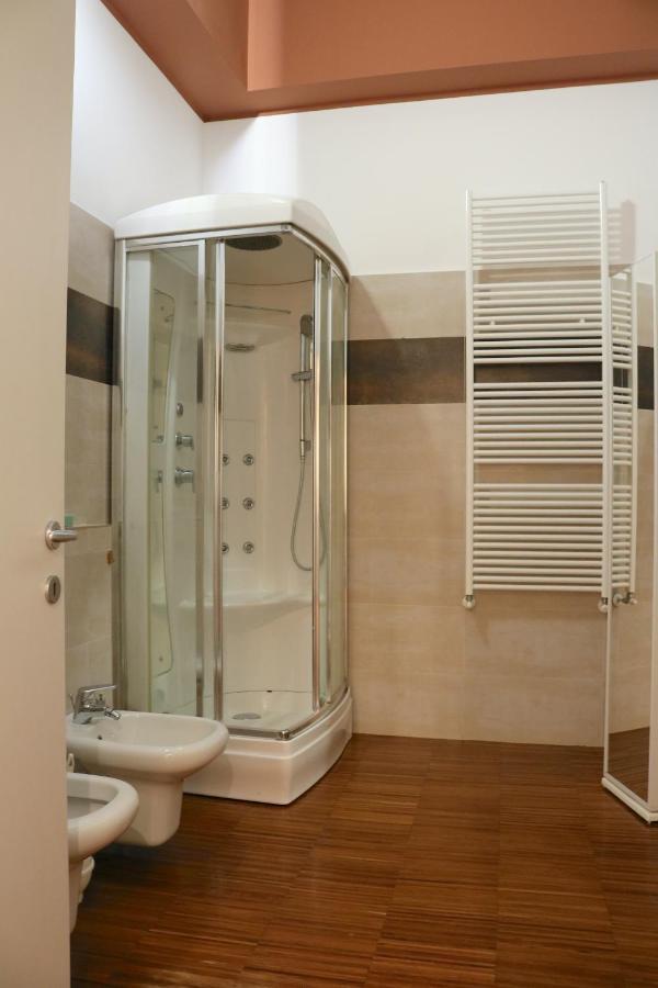 Cozy & Large Loft Famagosta Apartment Milan Exterior photo